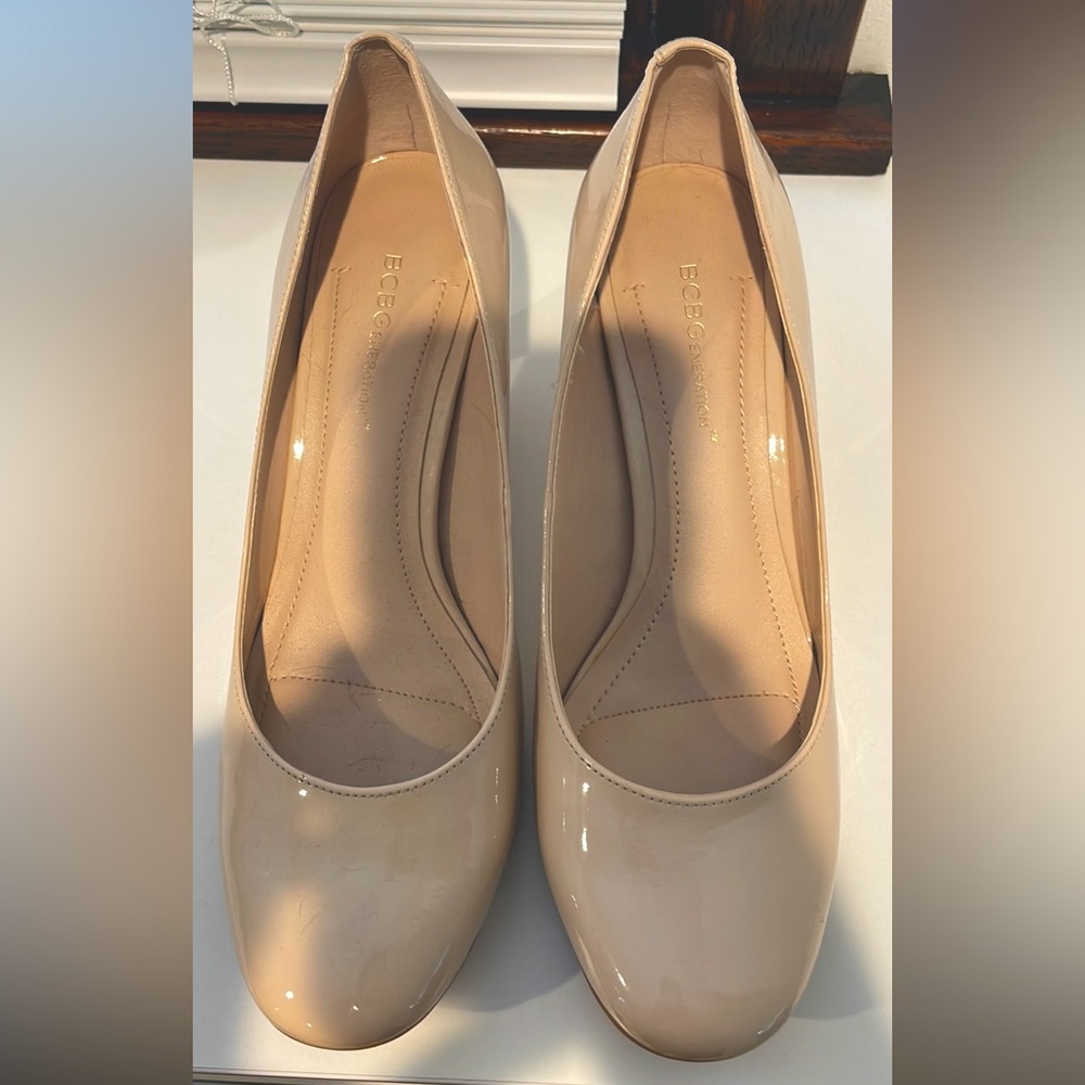 BCBG heels